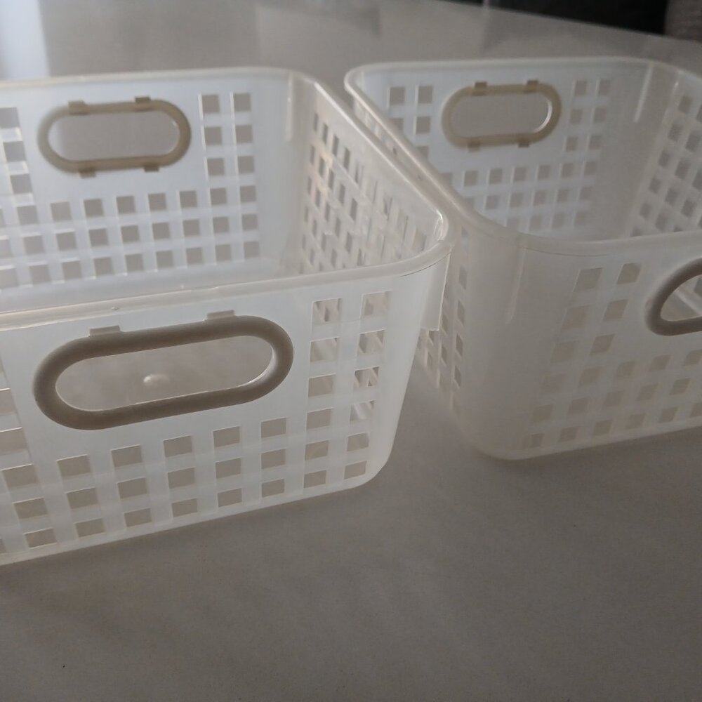 Ivory Plastic Storage Baskets (2) - Picture 3 of 3